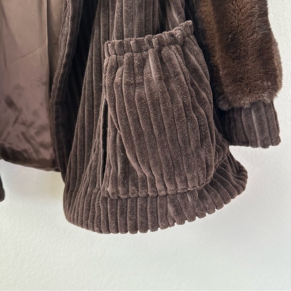 VINTAGE Fendi Brown Striped Fur Trim Jacket Coat SZ US 6 - Picture 12 of 13